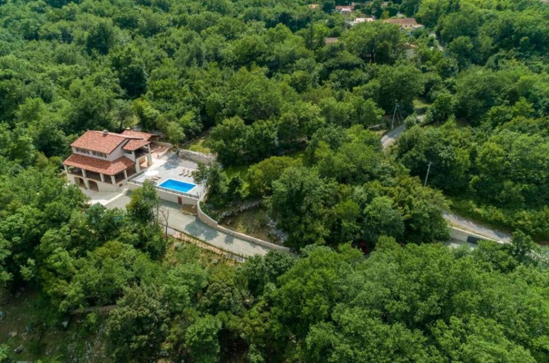 Amazing 4 Bedroom Villa With Swimming Pool And Wifi, Family Frendly Tribalj  Zewnętrze zdjęcie